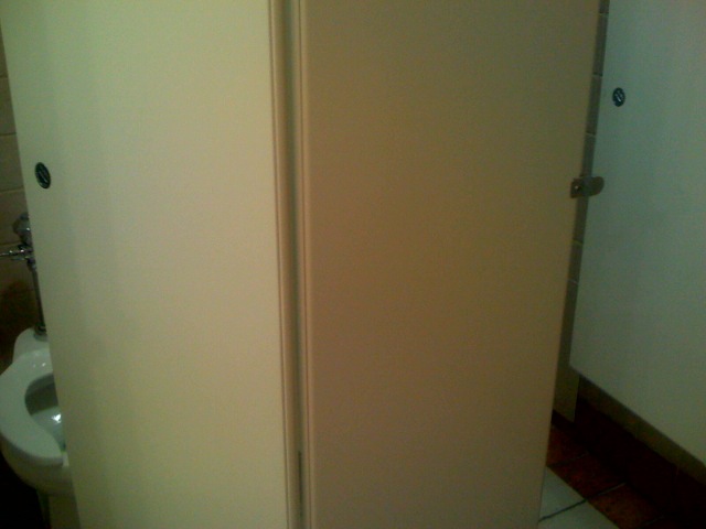 toilet toilet