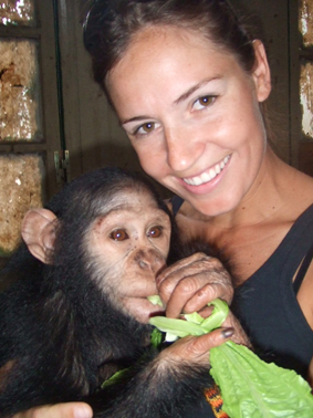 women-and-chimp